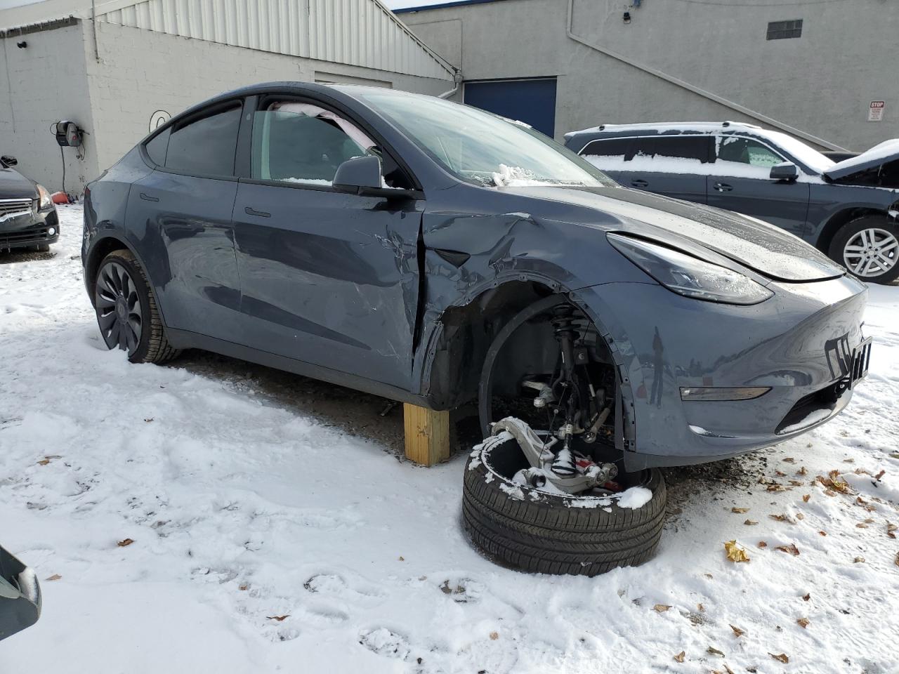 2023 TESLA MODEL Y  VIN:7SAYGDEF6PF945097