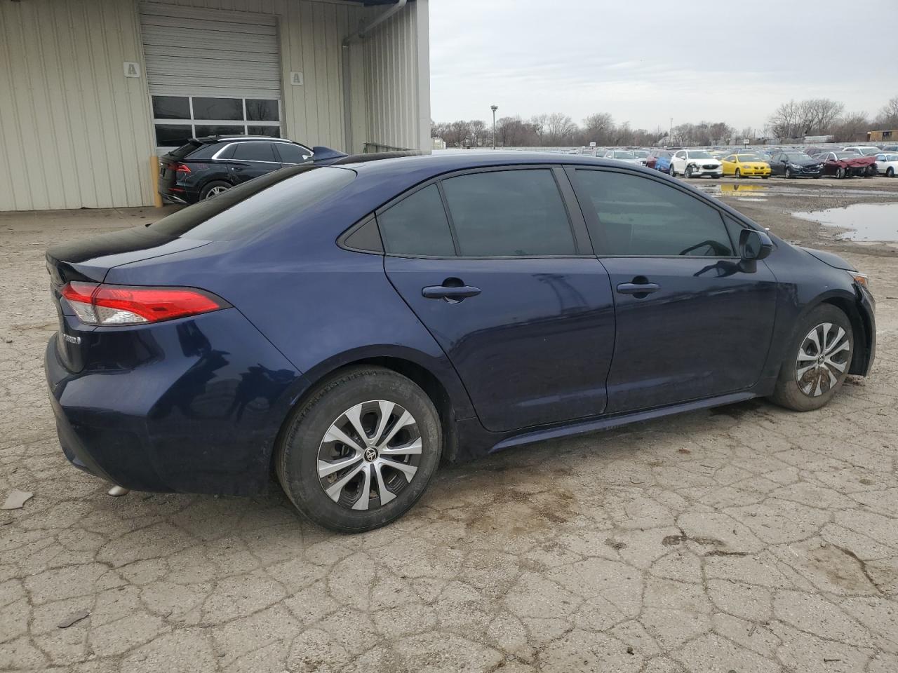 2022 TOYOTA COROLLA LE VIN:JTDEAMDE2NJ055163