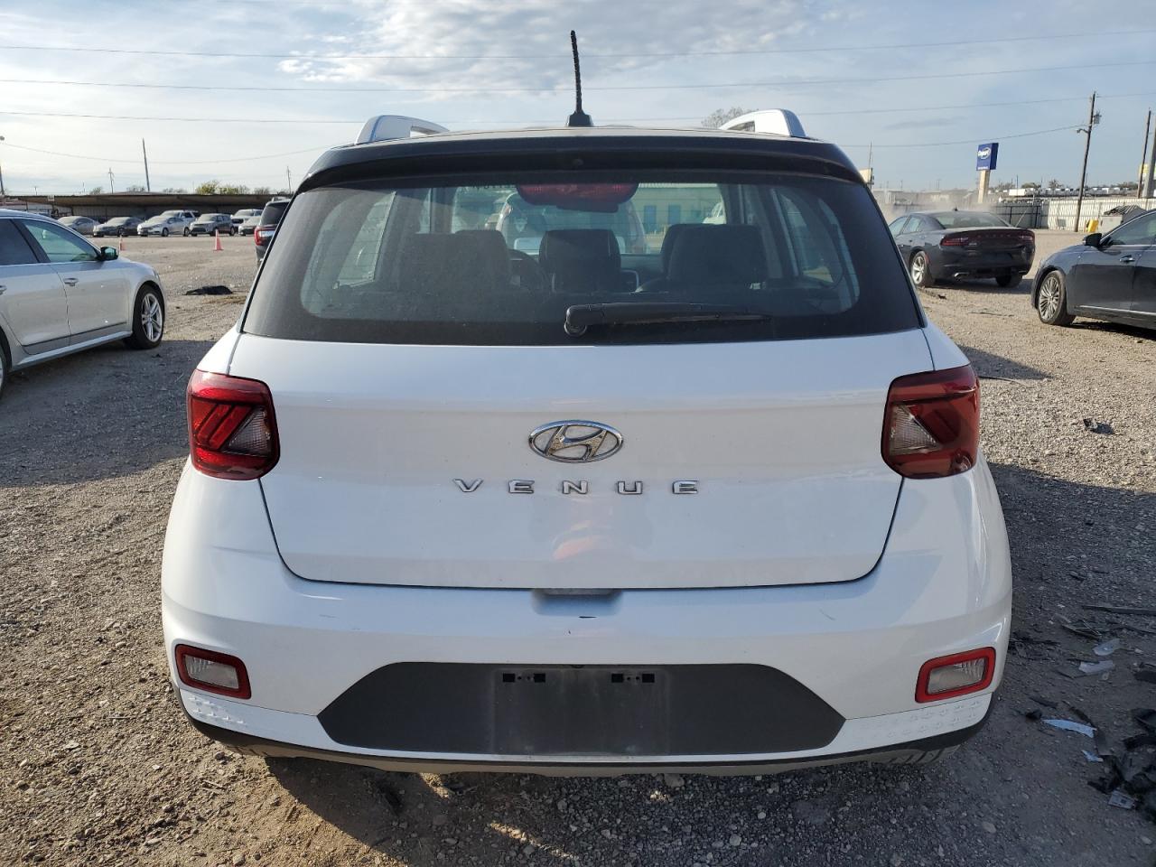 2023 HYUNDAI VENUE SEL VIN:KMHRC8A3XPU213705