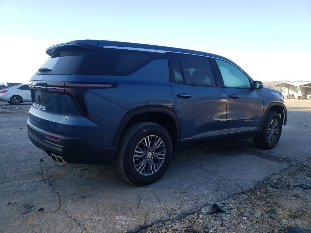 2024 CHEVROLET TRAVERSE LS VIN:1GNEREKS6RJ168327