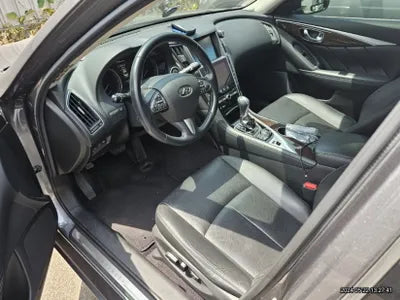 2015 Infiniti Q50 VIN: