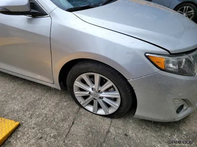 2014 Toyota Camry VIN: