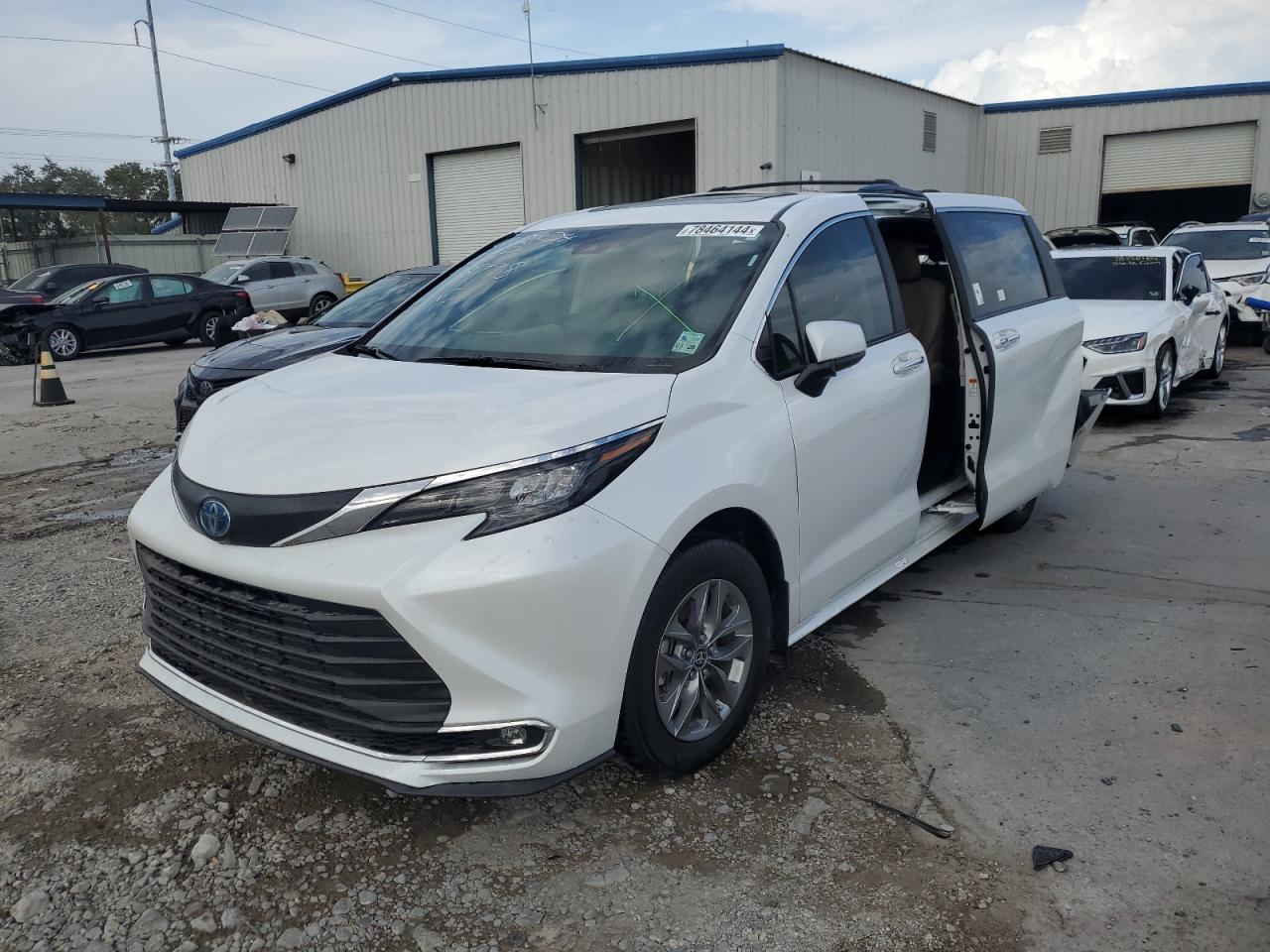 2024 TOYOTA SIENNA XLE VIN:5TDYRKEC0RS198998