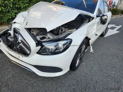 2017 Mercedes-Benz E 300 VIN: