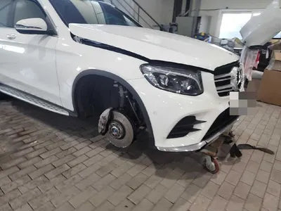 2019 Mercedes-Benz GLC 300 VIN: