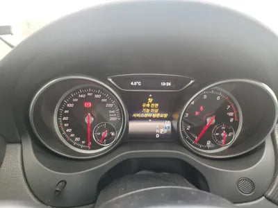 2018 Mercedes-Benz GLA 220 VIN: