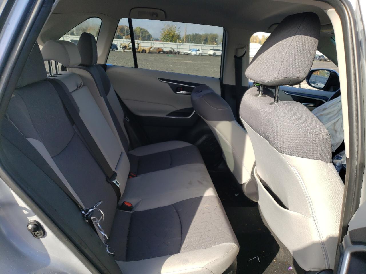 2023 TOYOTA RAV4 XLE VIN:JTMRWRFVXPJ056125