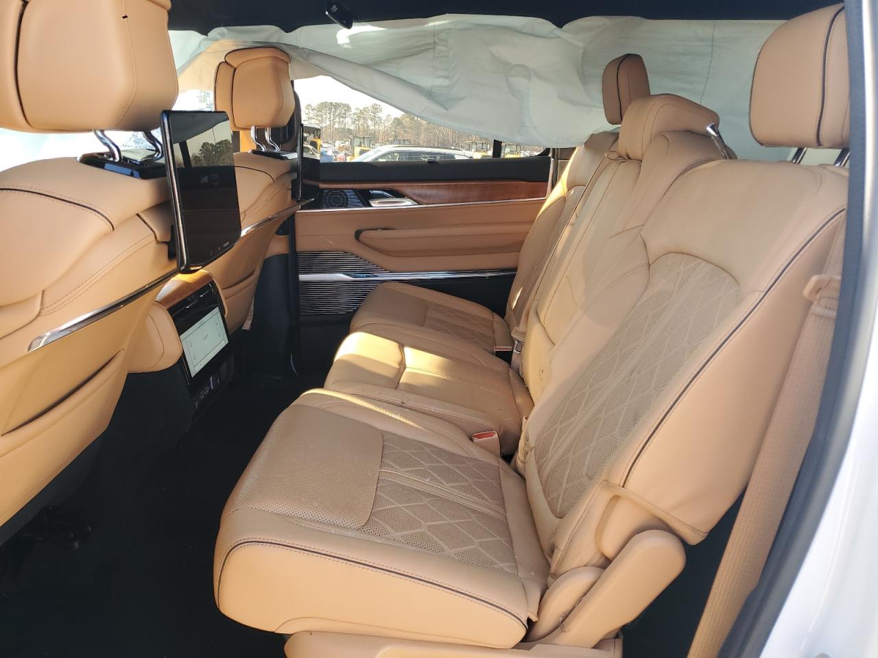 2022 JEEP GRAND WAGONEER SERIES III VIN:1C4SJVGJ2NS138006