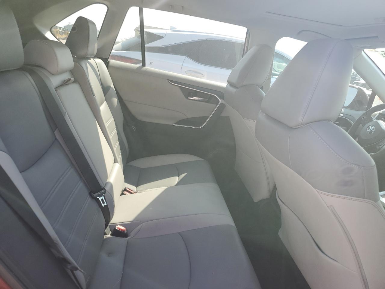 2022 TOYOTA RAV4 XLE PREMIUM VIN:2T3C1RFVXNW204468
