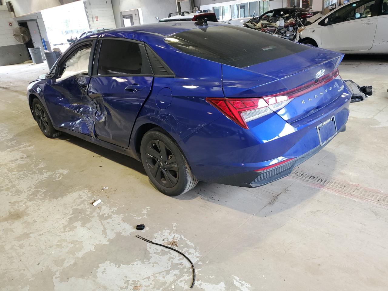 2022 HYUNDAI ELANTRA BLUE VIN:KMHLM4AJ0NU013357