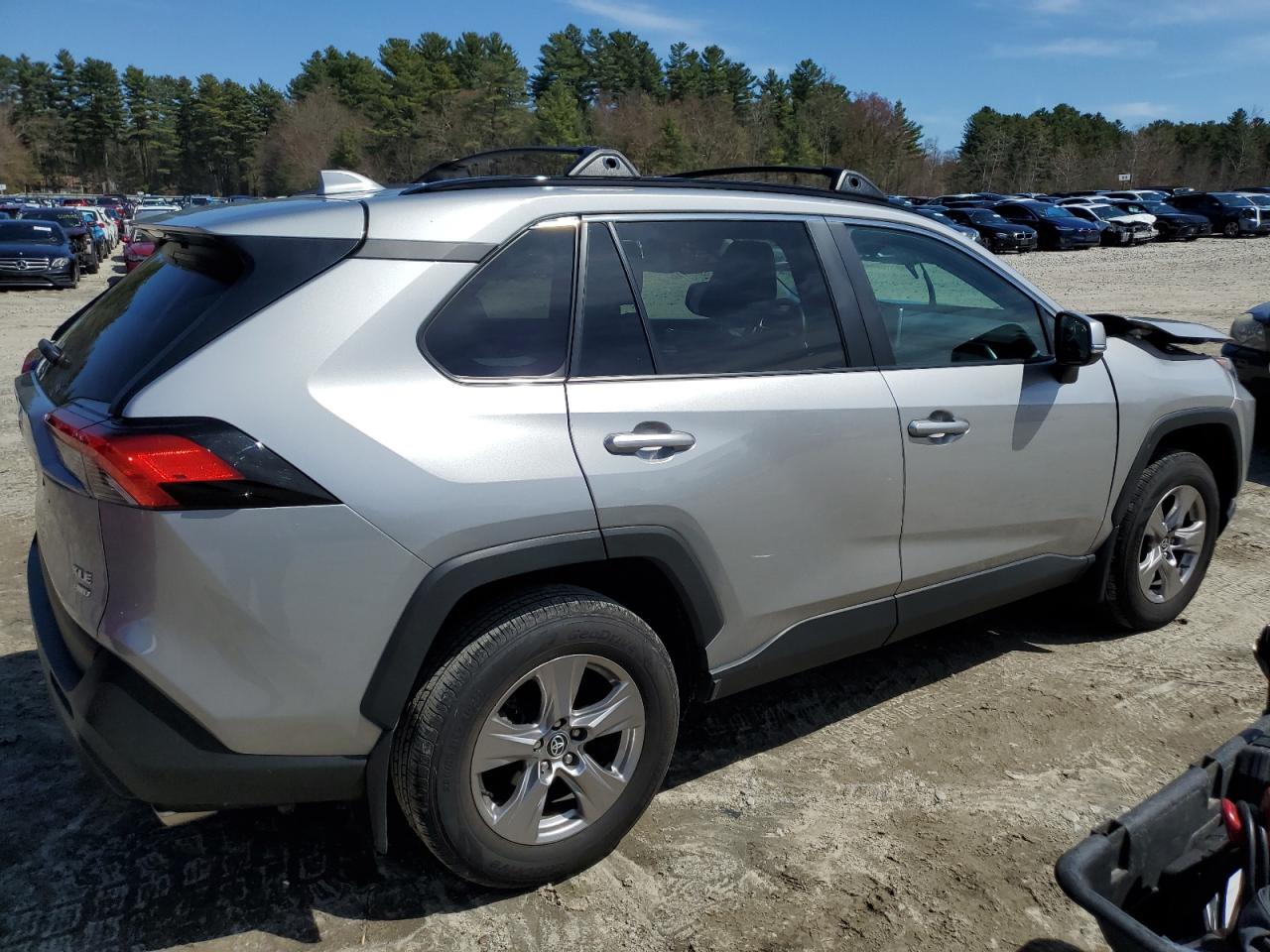 2023 TOYOTA RAV4 XLE VIN:2T3P1RFV5PW379957