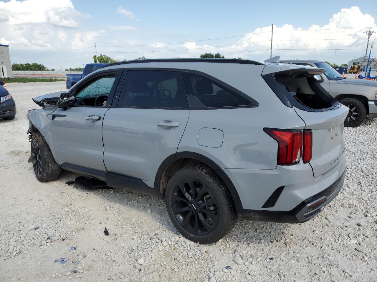 2022 KIA SORENTO SX VIN:5XYRK4LF2NG125723