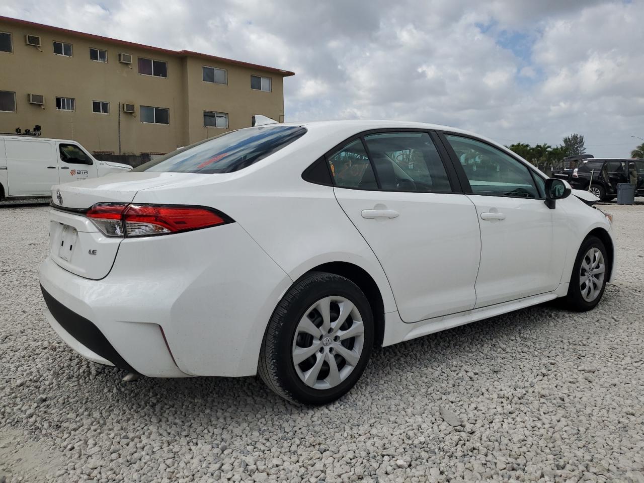 2022 TOYOTA COROLLA LE VIN:5YFEPMAE9NP336228