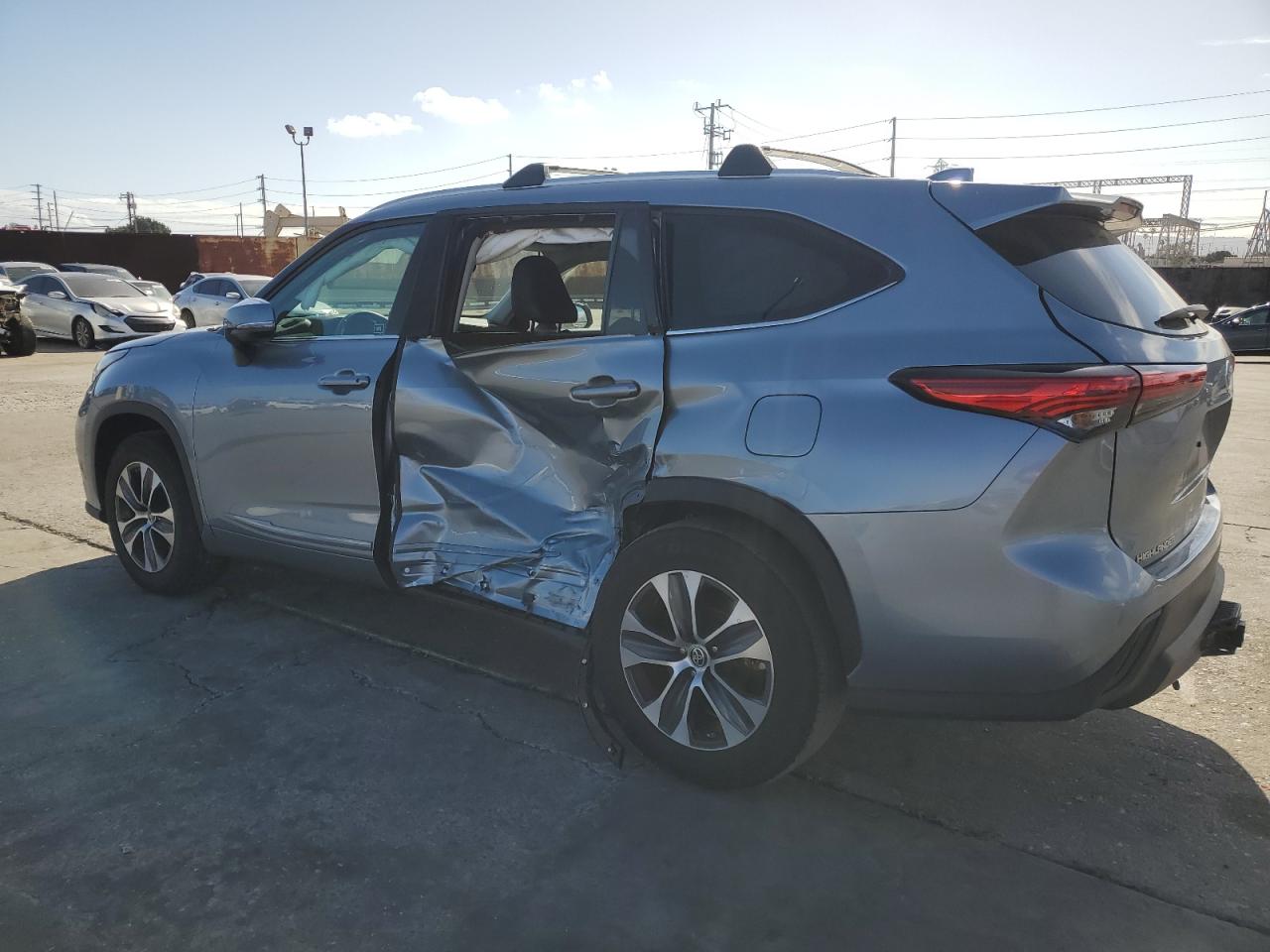 2022 TOYOTA HIGHLANDER HYBRID XLE VIN:5TDHARAH2NS016326