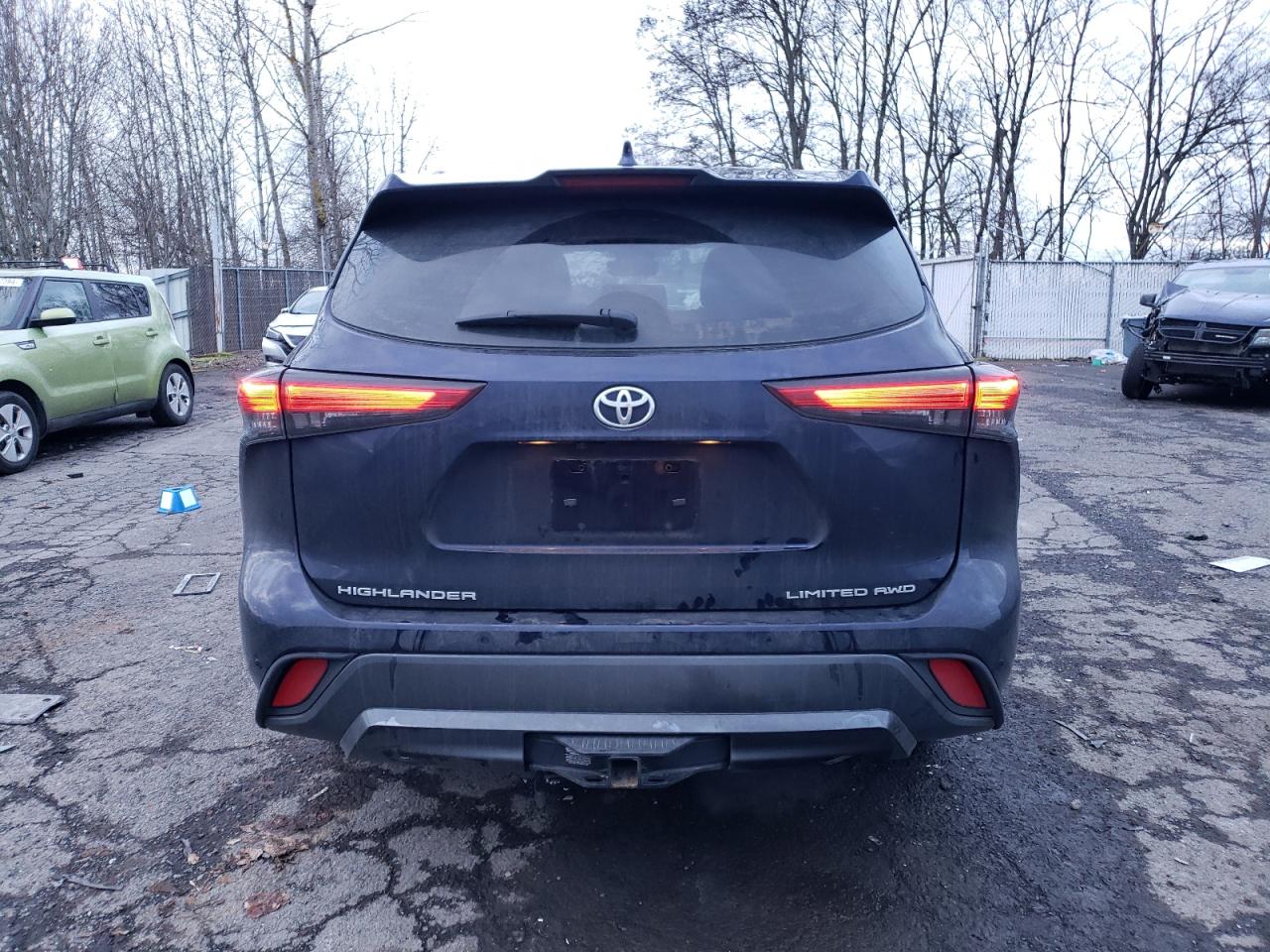 2022 TOYOTA HIGHLANDER LIMITED VIN:5TDDZRBH3NS565751