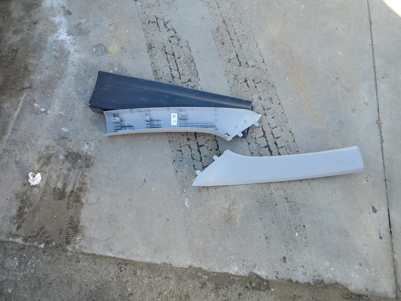 2022 CHEVROLET EQUINOX LT VIN:3GNAXUEV9NL210013