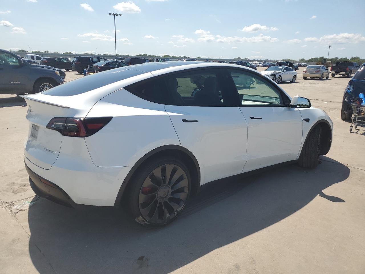 2023 TESLA MODEL Y  VIN:7SAYGDEF9PF765757