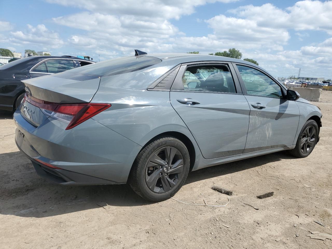2022 HYUNDAI ELANTRA SEL VIN:KMHLM4AG5NU312184