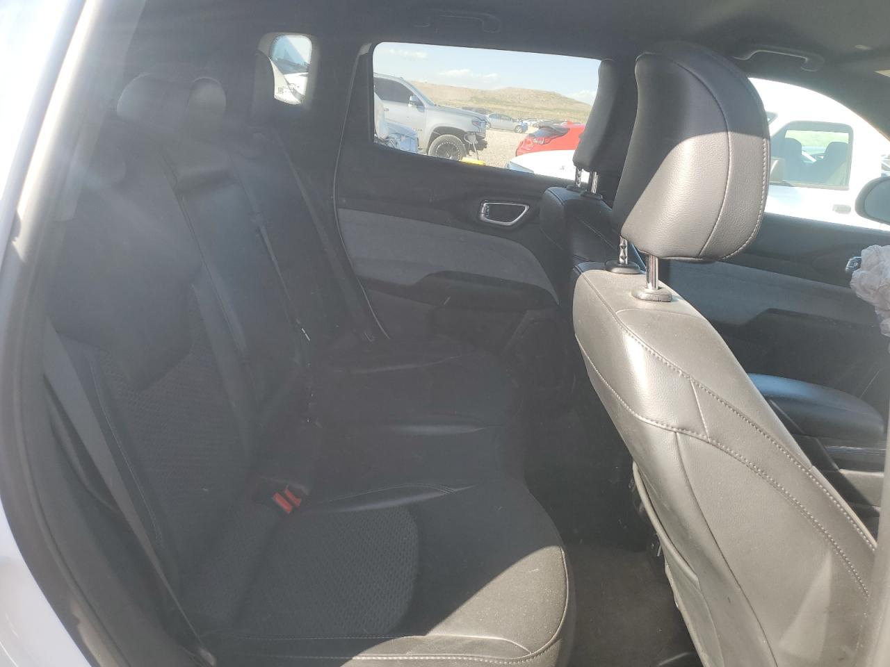 2023 JEEP COMPASS LATITUDE VIN:3C4NJDBN5PT561987