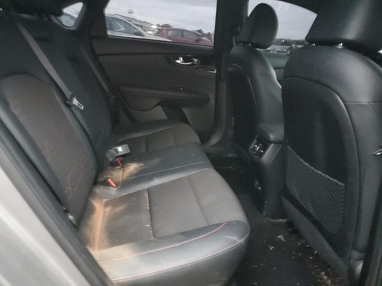 2023 KIA FORTE GT VIN:3GNKBJR40RS170127