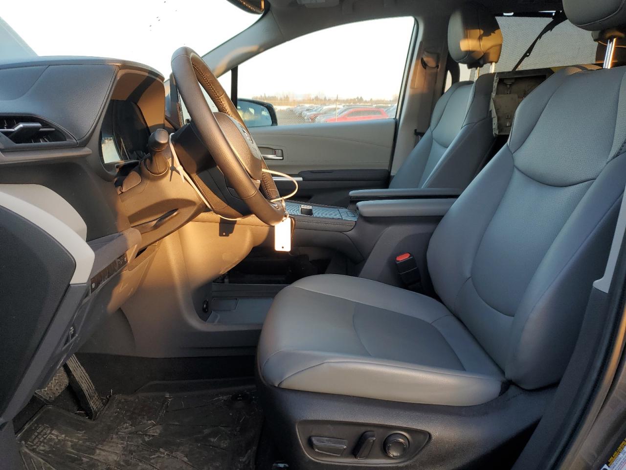 2023 TOYOTA SIENNA XLE VIN:5TDYRKEC1PS143649