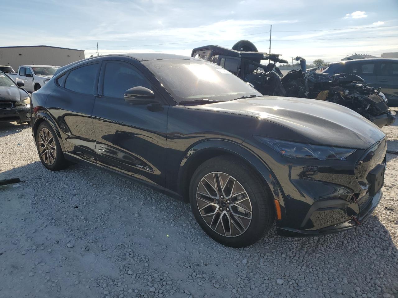 2024 FORD MUSTANG MACH-E PREMIUM VIN:3FMTK3SU3RMA21911
