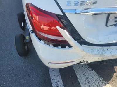 2019 Mercedes-Benz E 220 VIN: