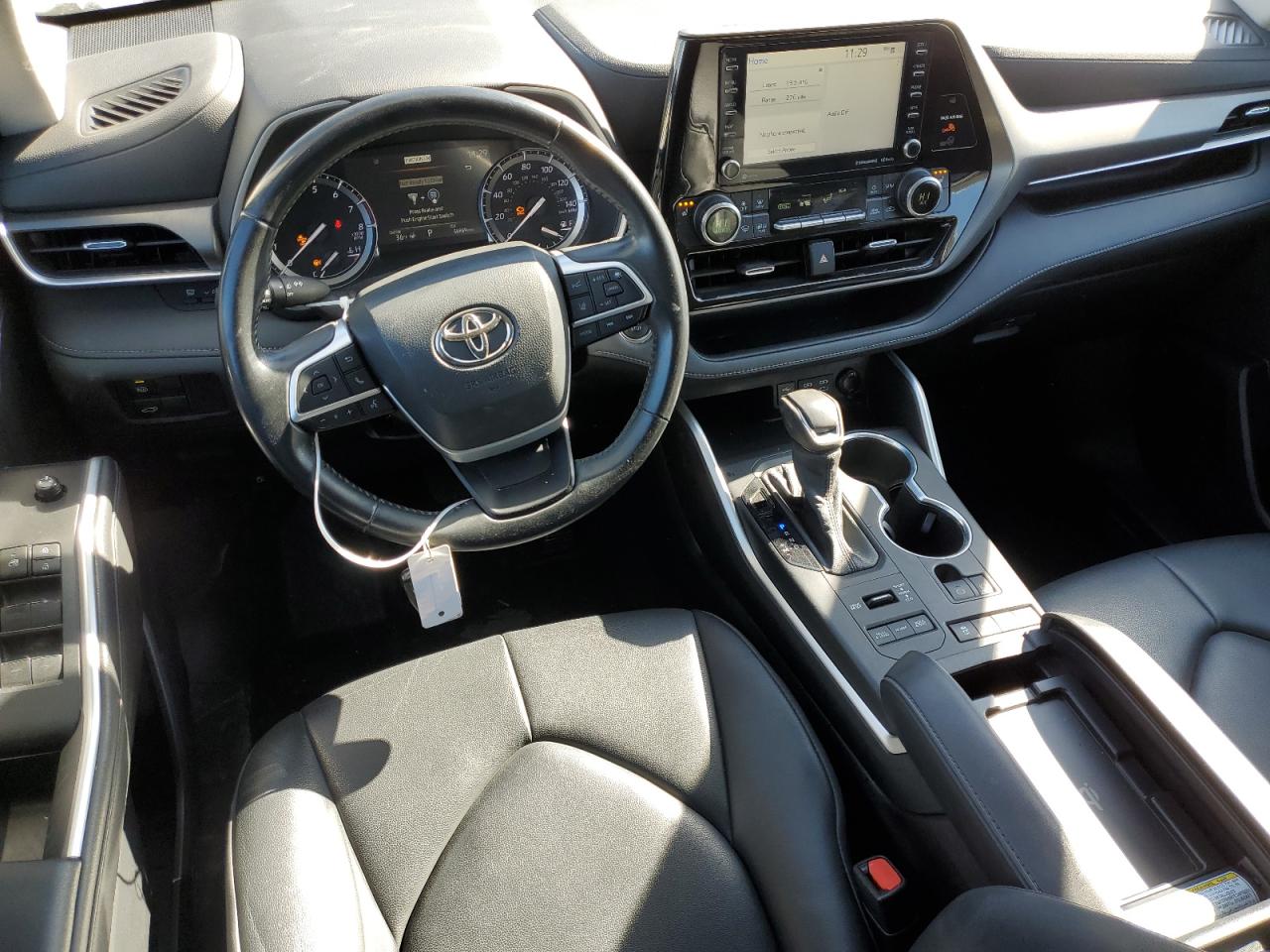 2022 TOYOTA HIGHLANDER XLE VIN:5TDGZRBH5NS560094