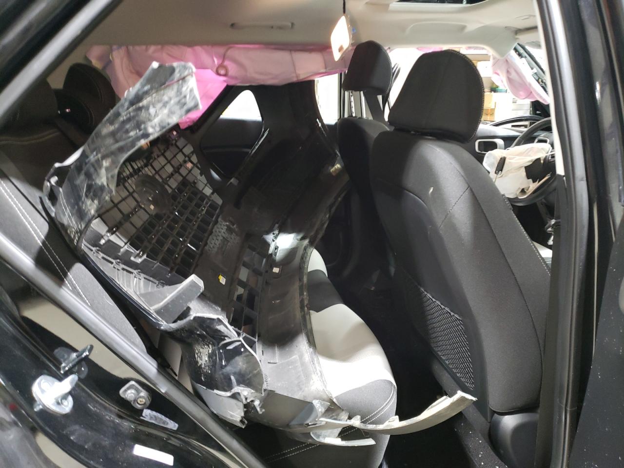 2023 HYUNDAI VENUE SEL VIN:KMHRC8A39PU230818