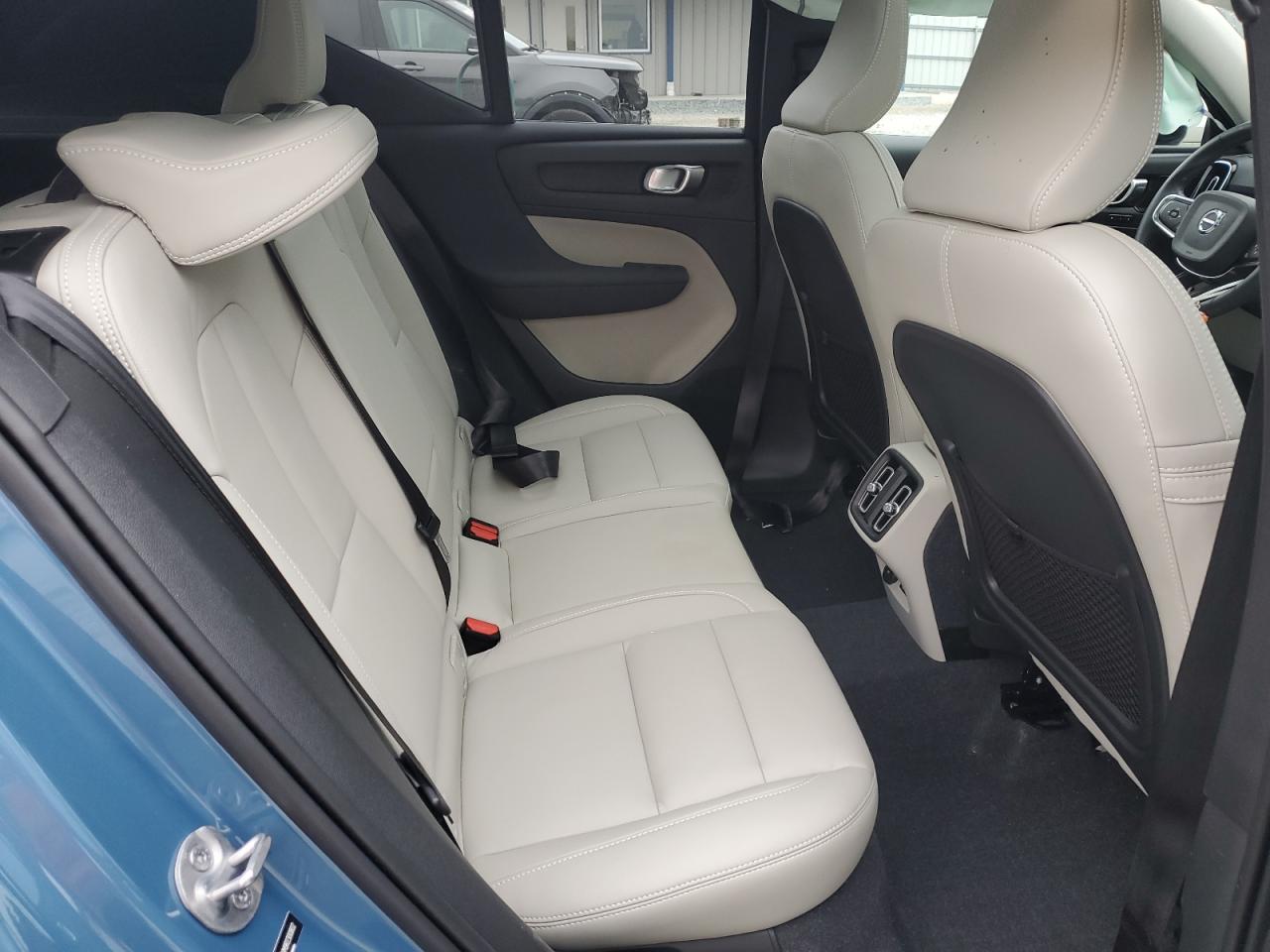 2024 VOLVO XC40 ULTIMATE VIN:YV4L12UM9R2300802