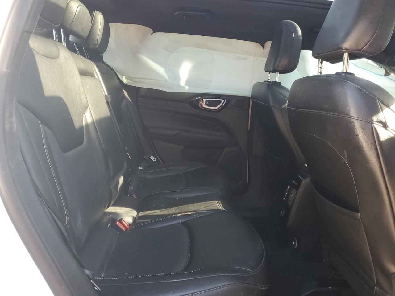 2022 JEEP COMPASS LIMITED VIN:3C4NJDCB8NT144221