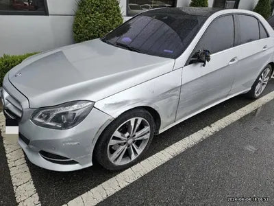 2015 Mercedes-Benz E 300 VIN: