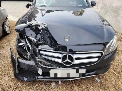 2018 Mercedes-Benz E 300 VIN: