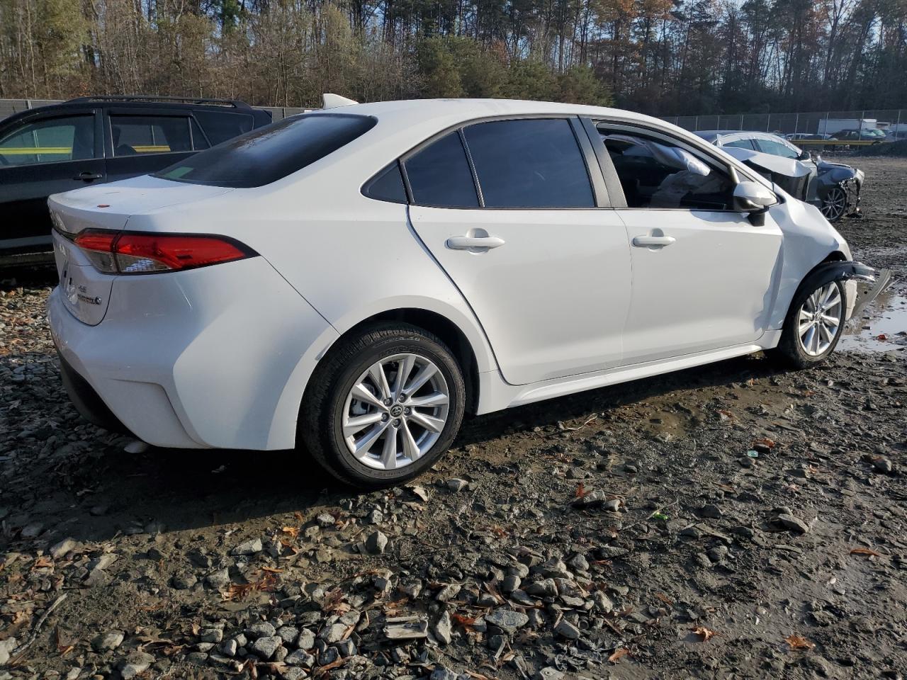 2024 TOYOTA COROLLA LE VIN:JTDBCMFE8R3060615