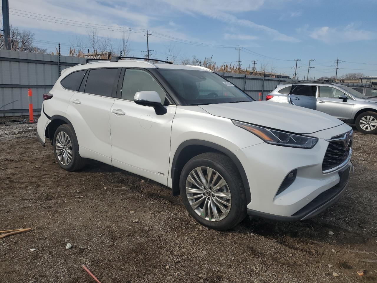 2024 TOYOTA HIGHLANDER HYBRID LIMITED VIN:5TDEBRCH8RS641512