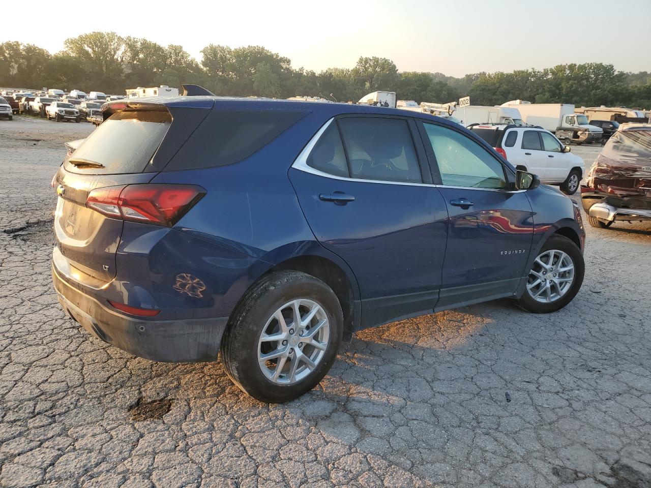 2022 CHEVROLET EQUINOX LT VIN:3GNAXKEV0NL257211