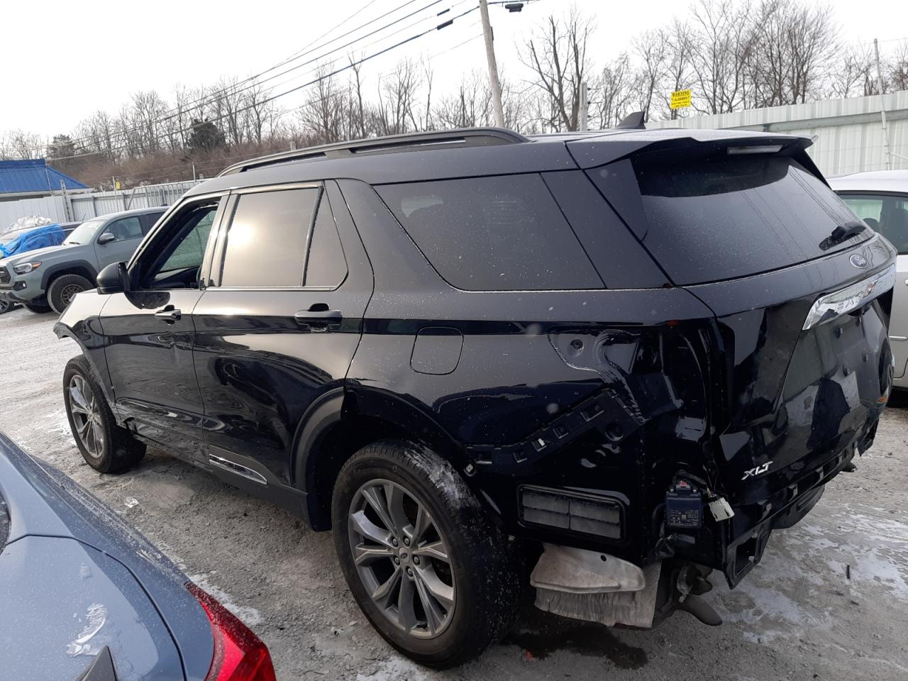 2022 FORD EXPLORER XLT VIN:1FMSK8DH1NGC39844