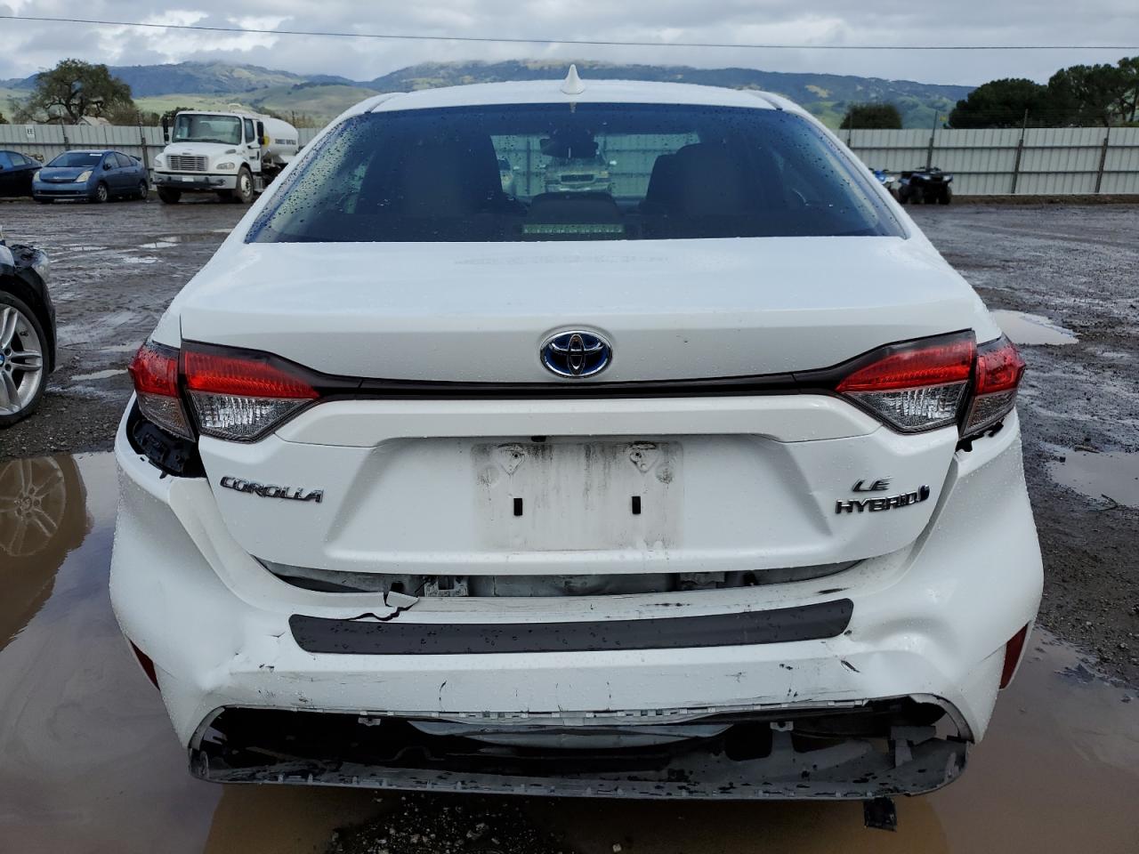 2024 TOYOTA COROLLA LE VIN:JTDBCMFEXR3045694