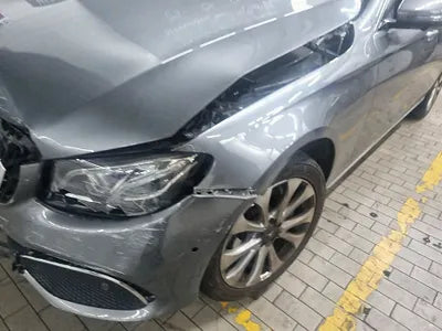 2019 Mercedes-Benz E 300 WDDZF4KB1KA689870 VIN:WDDZF4KB1KA689870