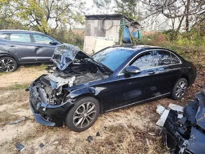 2016 Mercedes-Benz C 200 VIN: