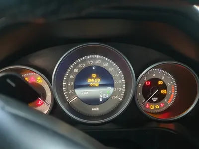 2015 Mercedes-Benz E 300 VIN: