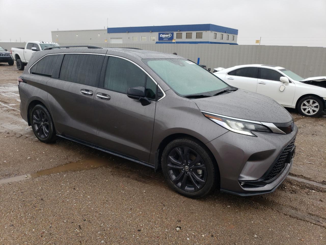 2022 TOYOTA SIENNA XSE VIN:5TDDRKEC2NS125818