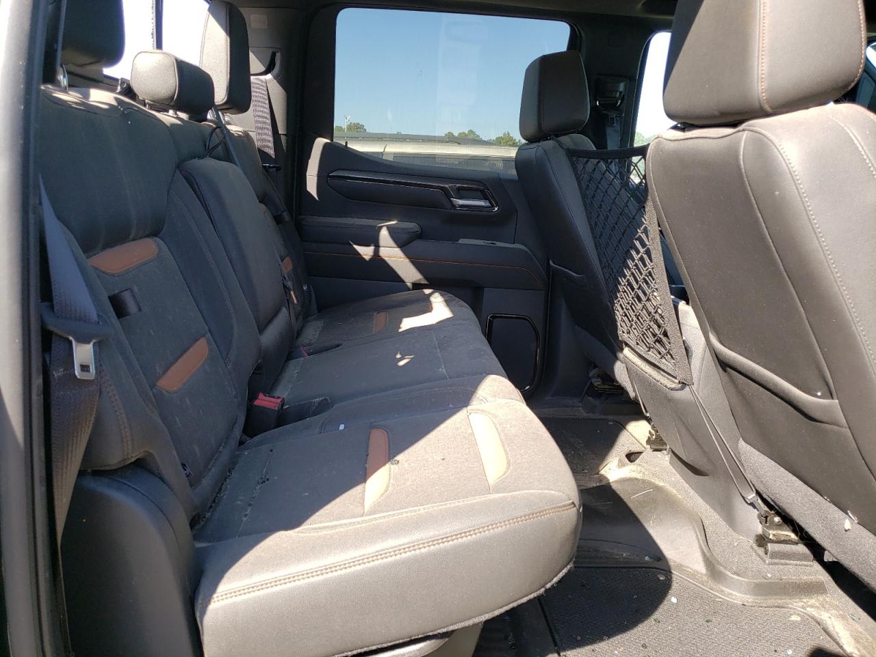 2022 GMC SIERRA K1500 AT4 VIN:3GTUUEET4NG627048