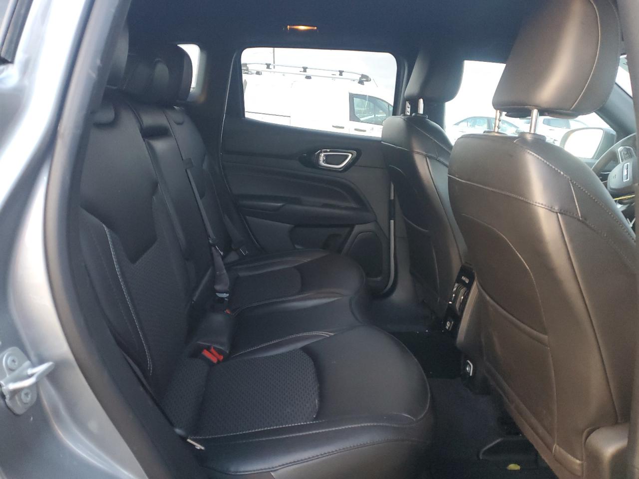 2024 JEEP COMPASS LATITUDE VIN:3C4NJDBN8RT591682