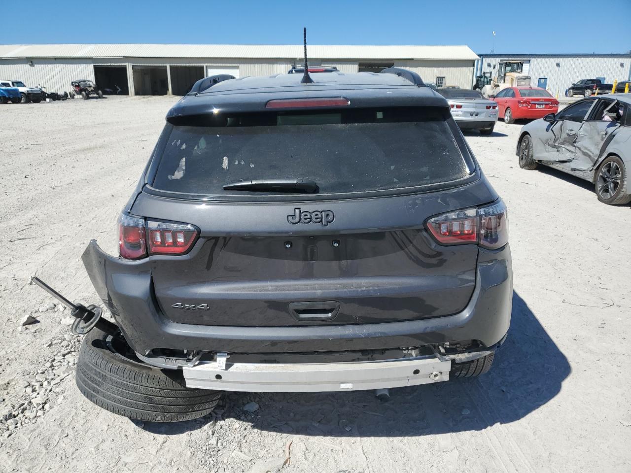 2024 JEEP COMPASS LATITUDE VIN:3C4NJDBN2RT147035