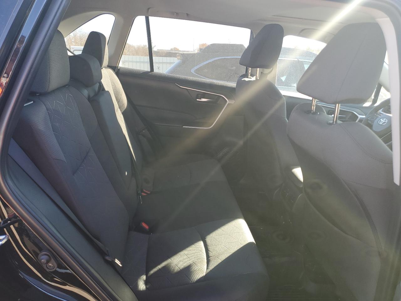 2023 TOYOTA RAV4 XLE VIN:2T3P1RFVXPW331404