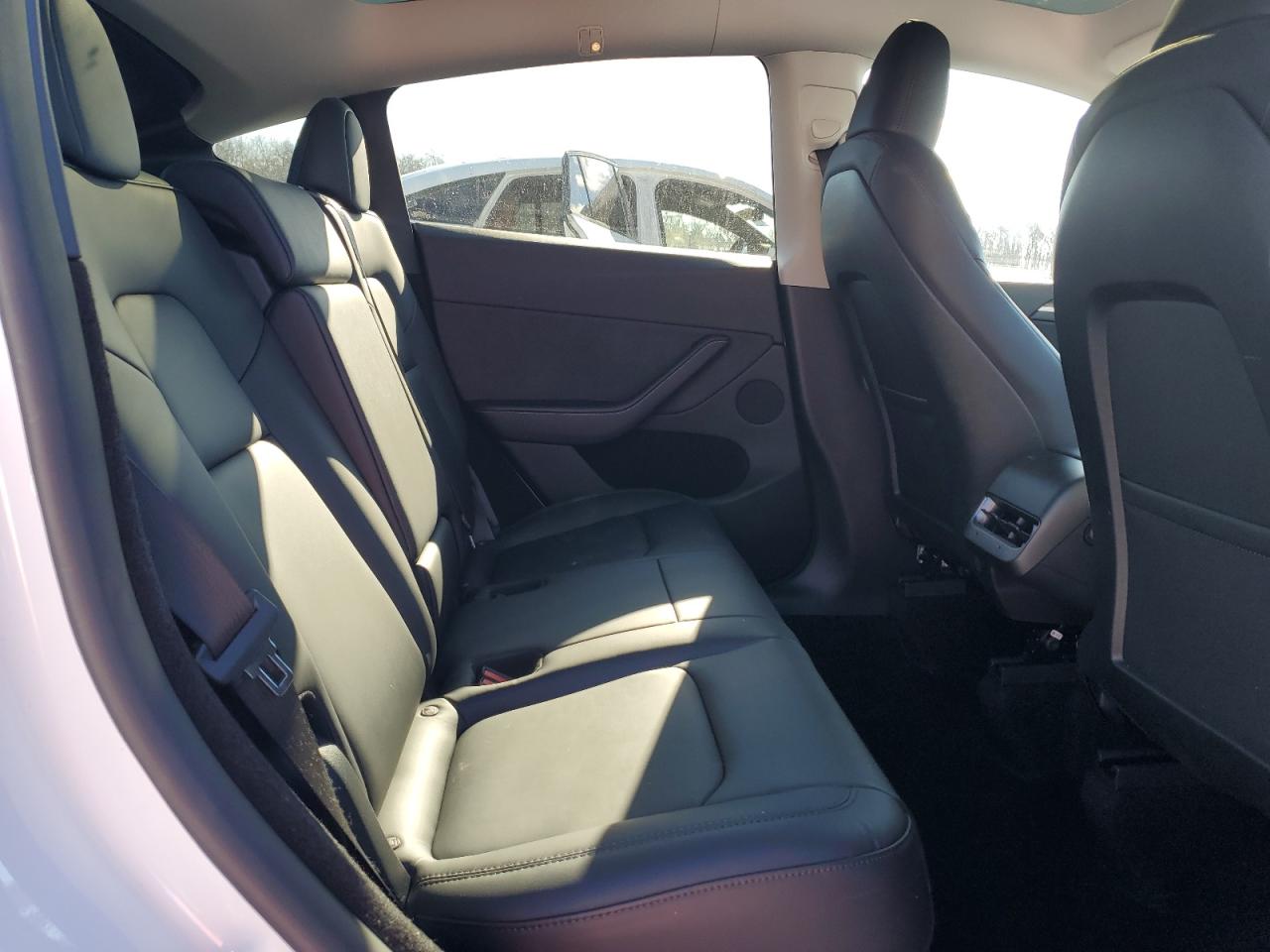 2024 TESLA MODEL Y  VIN:YV4A22PK4G1037054