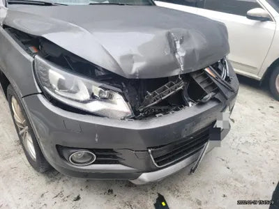 2016 Volkswagen Tiguan WVGZZZ5NZGW047568 VIN:WVGZZZ5NZGW047568