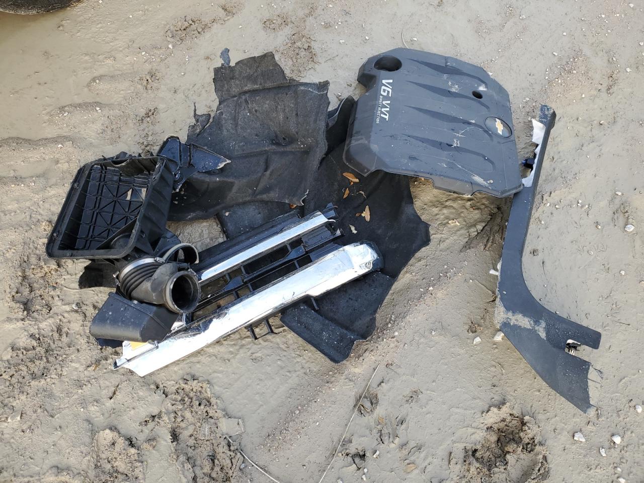 2024 CHEVROLET SILVERADO K1500 LT VIN:1GCUDDED6RZ325740