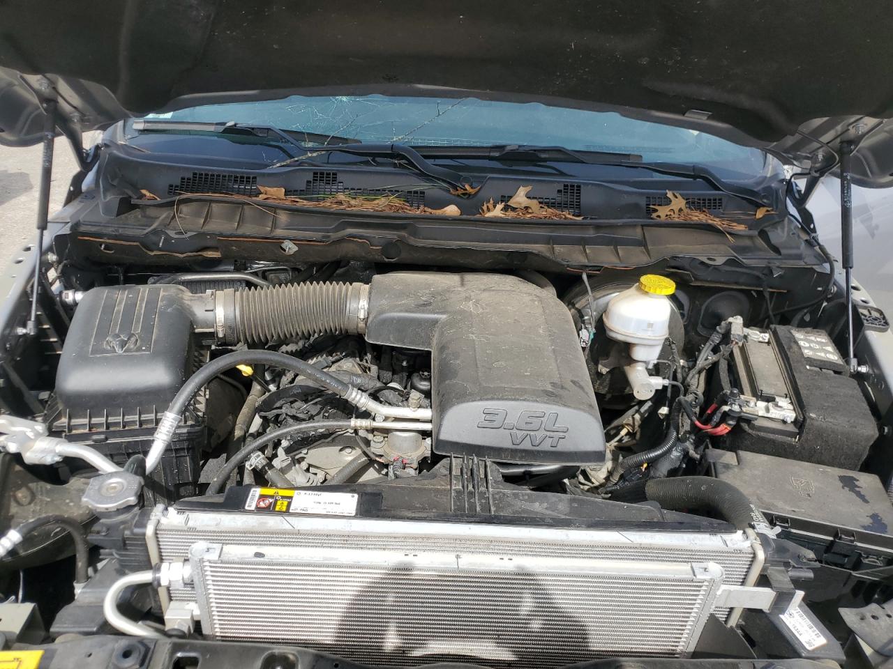 2022 RAM 1500 CLASSIC SLT VIN:1C6RR6LG5NS221847